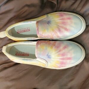 Sketchers Tie Dye slip ons